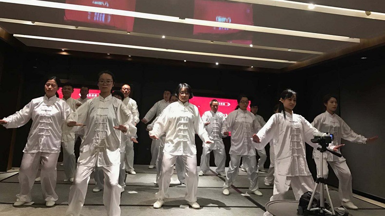 青島特斯特八段錦 青島特斯特八段錦