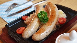 選用特斯特西式進(jìn)口早餐腸香料制作早餐腸