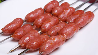 青島特斯特新研發碳烤香腸配方，請查收